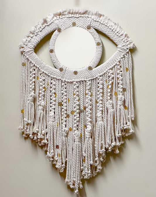 Golden Eye Macramé